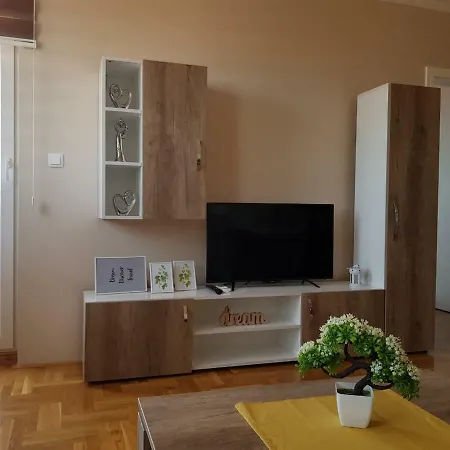 Apartment Stan Na Dan Bajka *